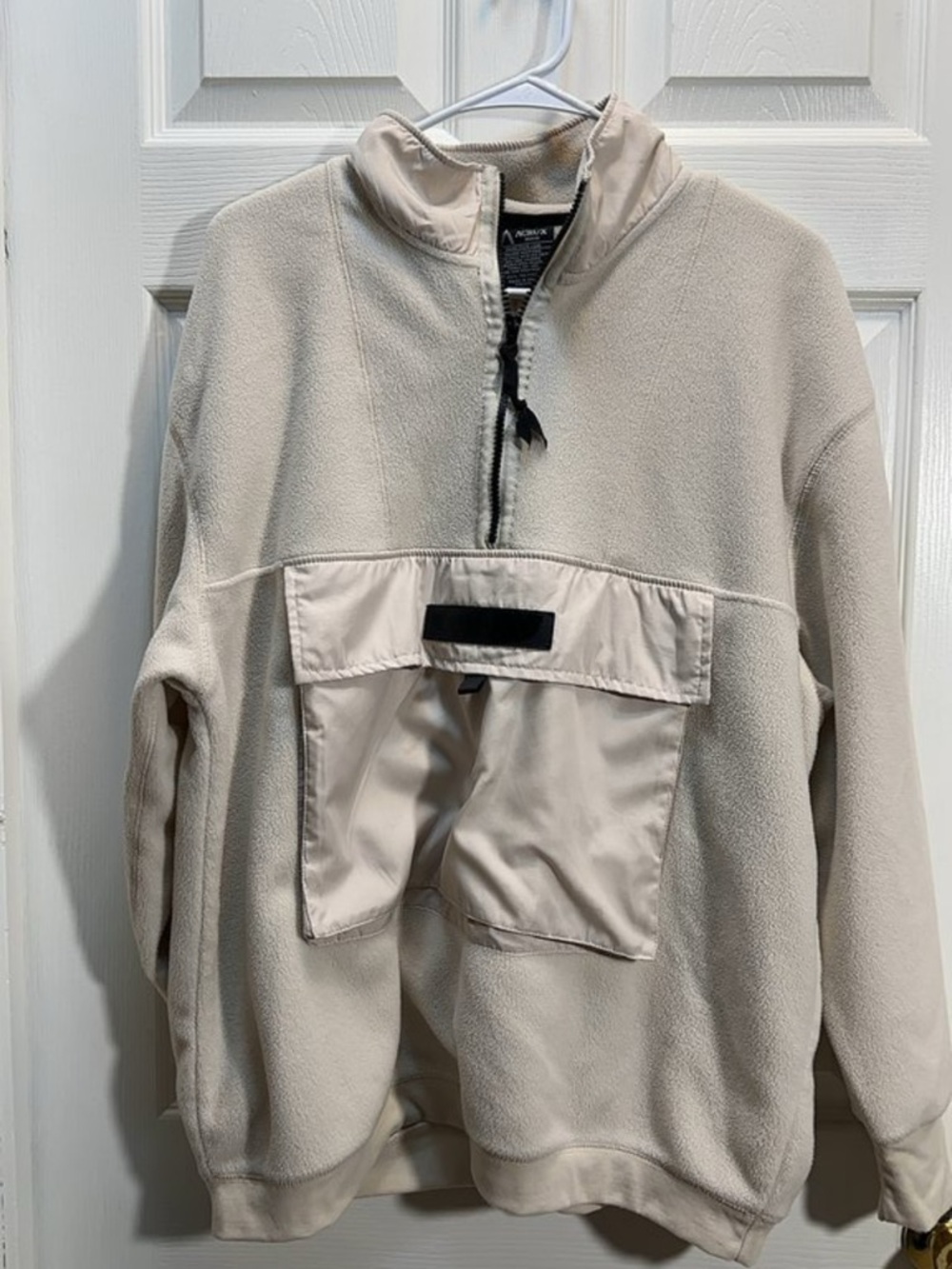 Men's Beige Half-Zip Fleece Pullover